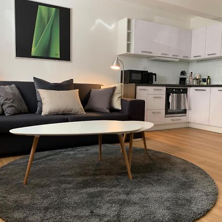 Ap 1 - Apartments 4U Brezinova "Overnight Simply" Χράντεκ Κράλοβε Εξωτερικό φωτογραφία