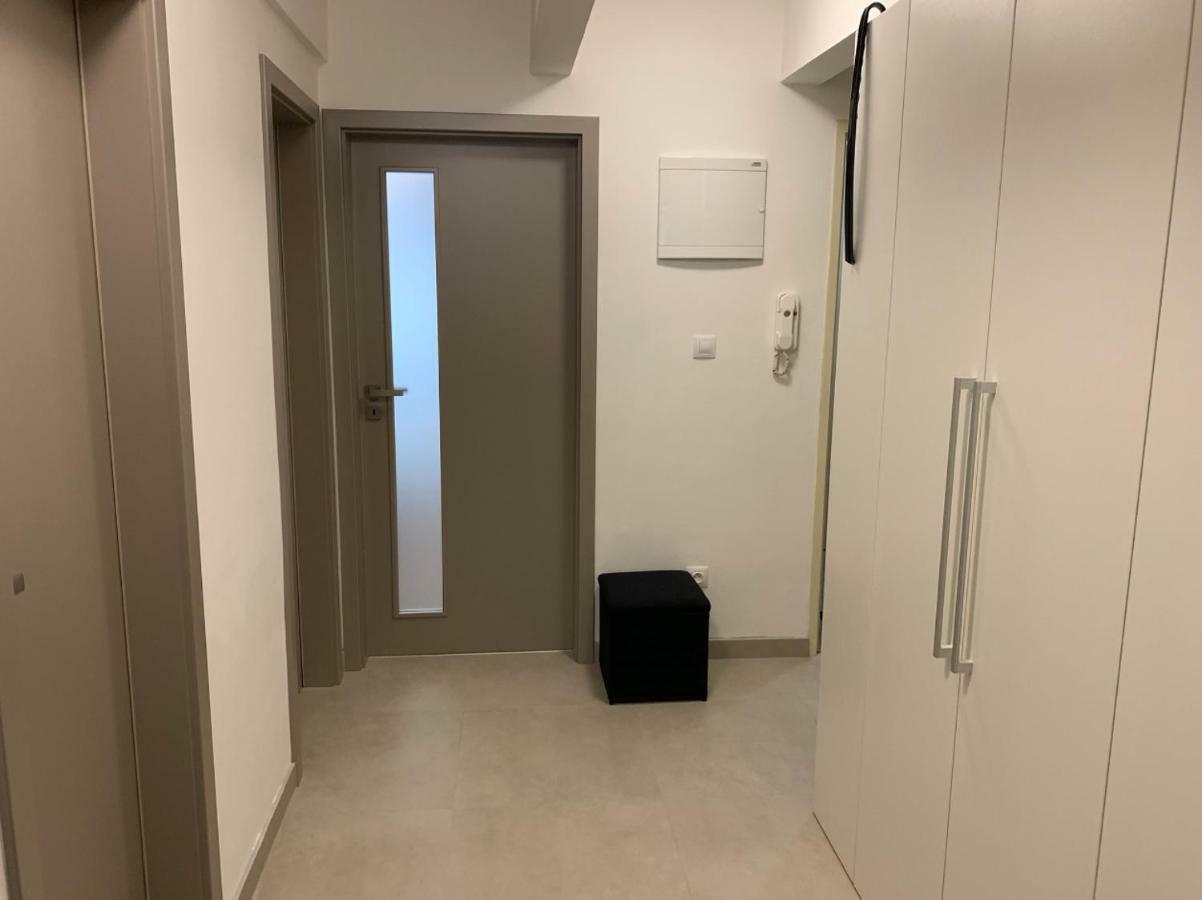Ap 1 - Apartments 4U Brezinova "Overnight Simply" Χράντεκ Κράλοβε Εξωτερικό φωτογραφία